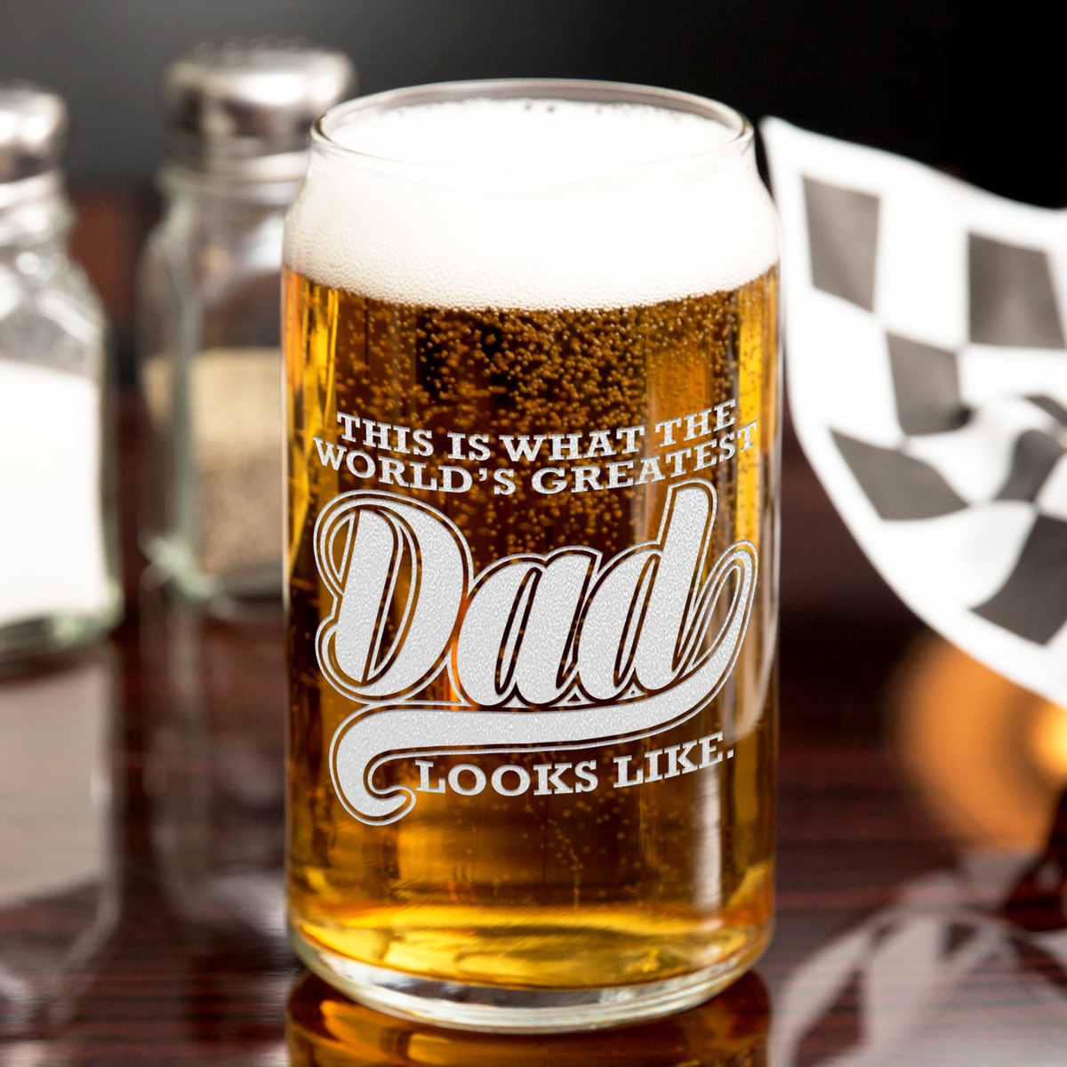  World's Greatest Dad Etched on 16 oz Beer Glass Can