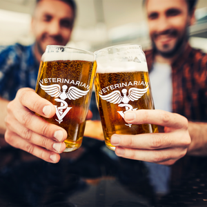 Veterinarian Etched 16 oz Beer Glass Can