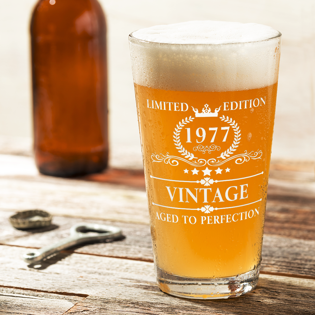 Birthday Vintage Old Established 1977 Glass Pint