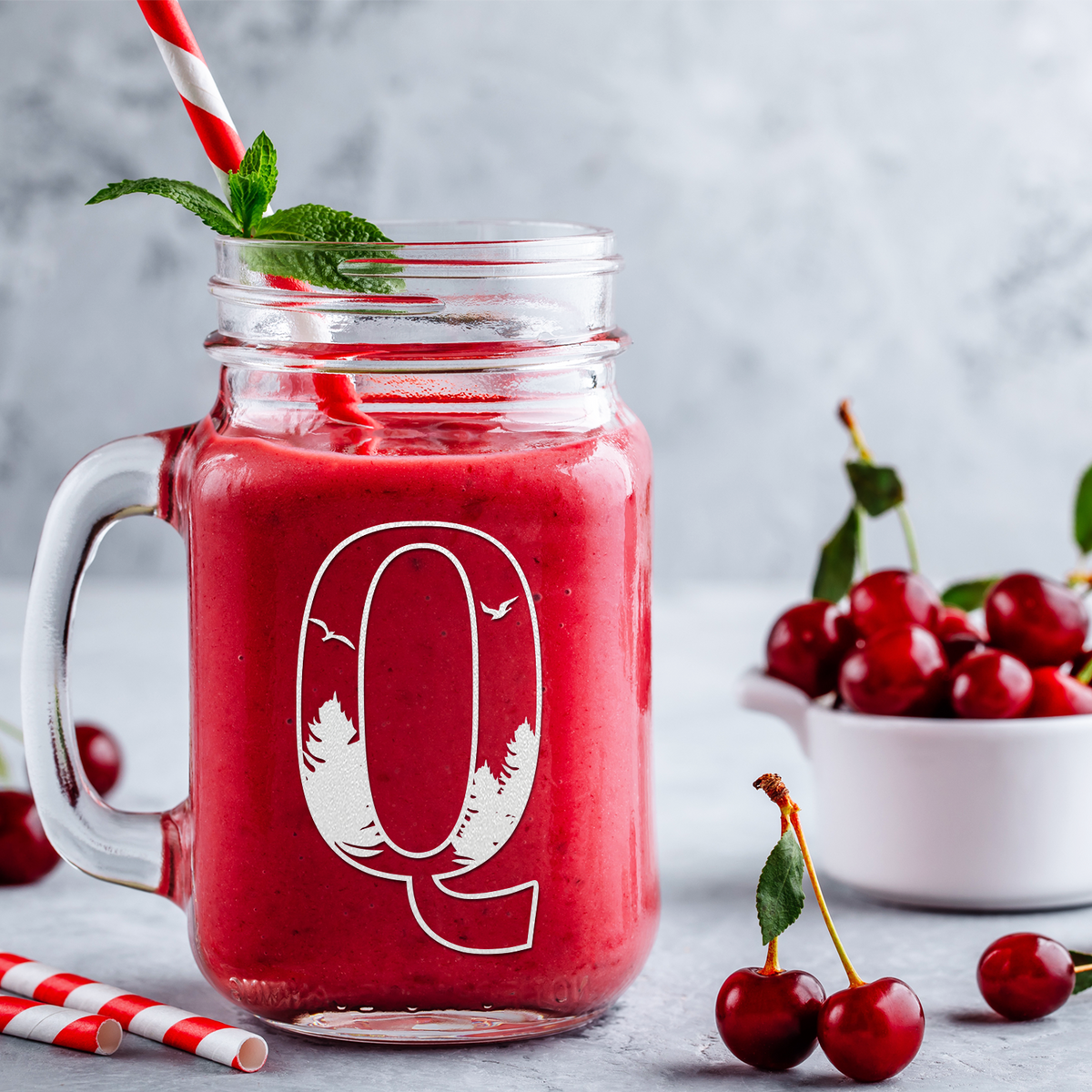  Monogram Forest Initial Letter Q Etched on 16 oz Mason Jar Glass