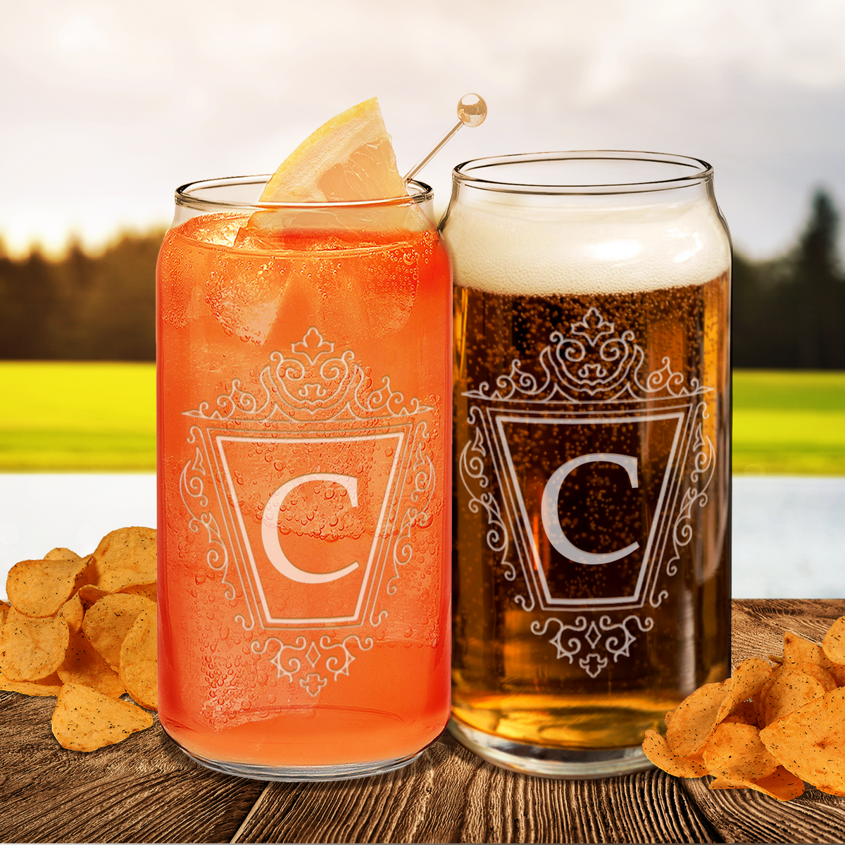 Personalized Classic Crest Monogram 20oz Glass Can